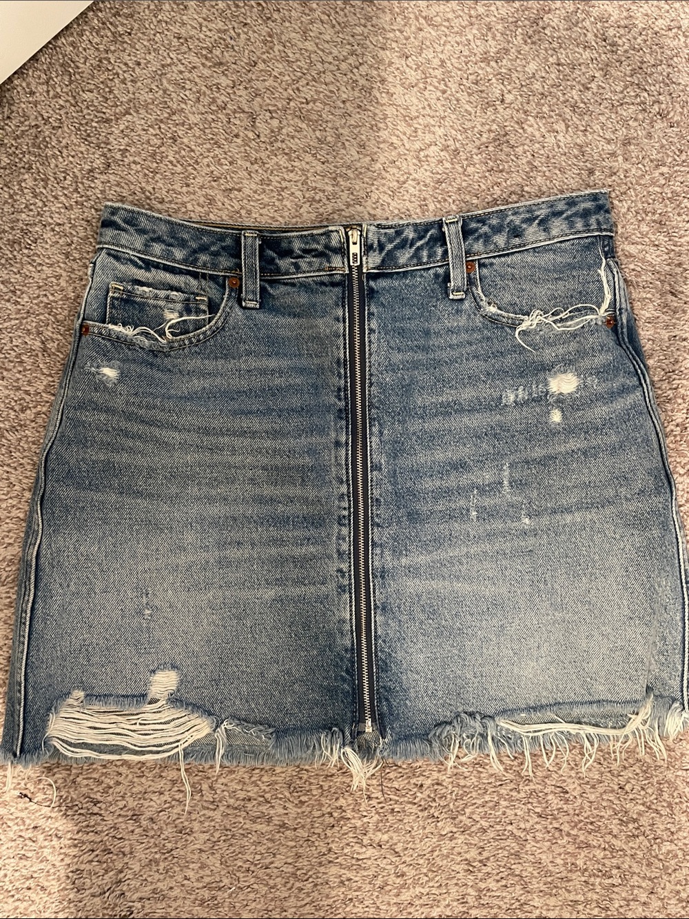 Abercrombie & Fitch Light Blue Distressed Zip-Front Denim Mini Skirt size 10
